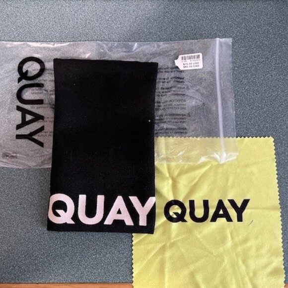 Quay High Key Mini Sunglasses - Gold - Picture 3 of 4